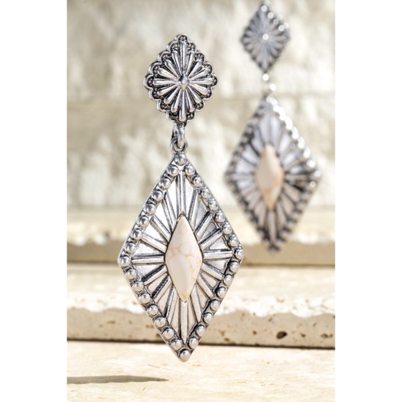 Boho Semi-Precious Stone Earrings - Picture 4 of 7